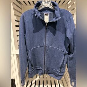 Patagonia women’s full zip sweatshirt